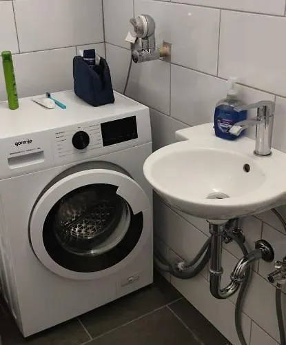 Zentral Gelegenes Zwei-zimmer Mit Skylineblick Apartman Offenbach am Main