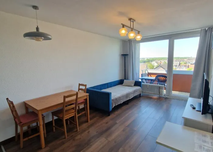 Zentral Gelegenes Zwei-zimmer Mit Skylineblick Offenbach am Main