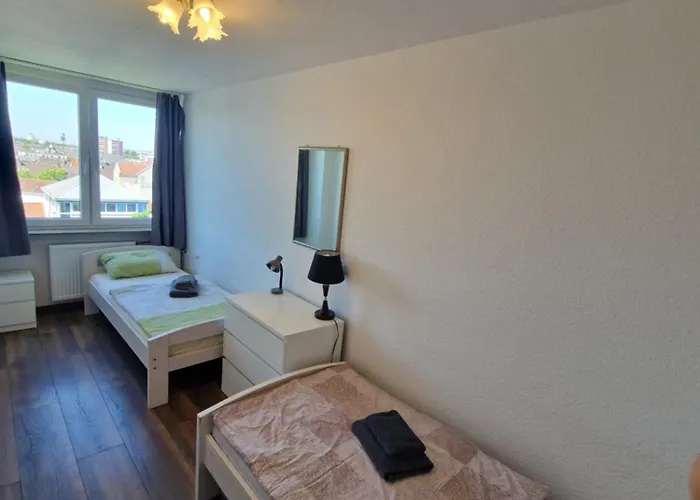 Apartman Zentral Gelegenes Zwei-zimmer Mit Skylineblick